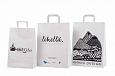 hvite papirposer med logo perfekte for reklamebruk | Referanser-hvit papirpose med flat hank ekskl